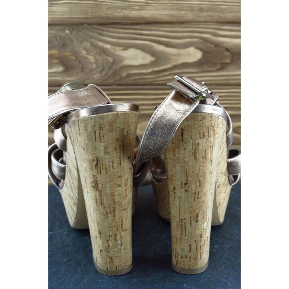 Vince Camuto Sz 7.5 M Gold Open Toe Platform Leather Duval‎ - Picture 5 of 7